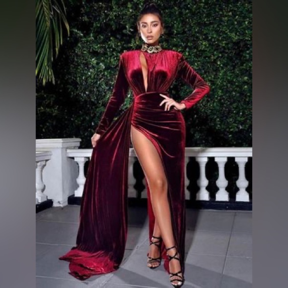 Miss Circle Gown